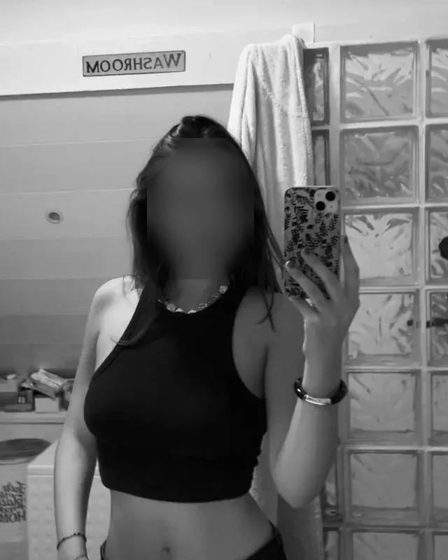 Sara - Image 1
