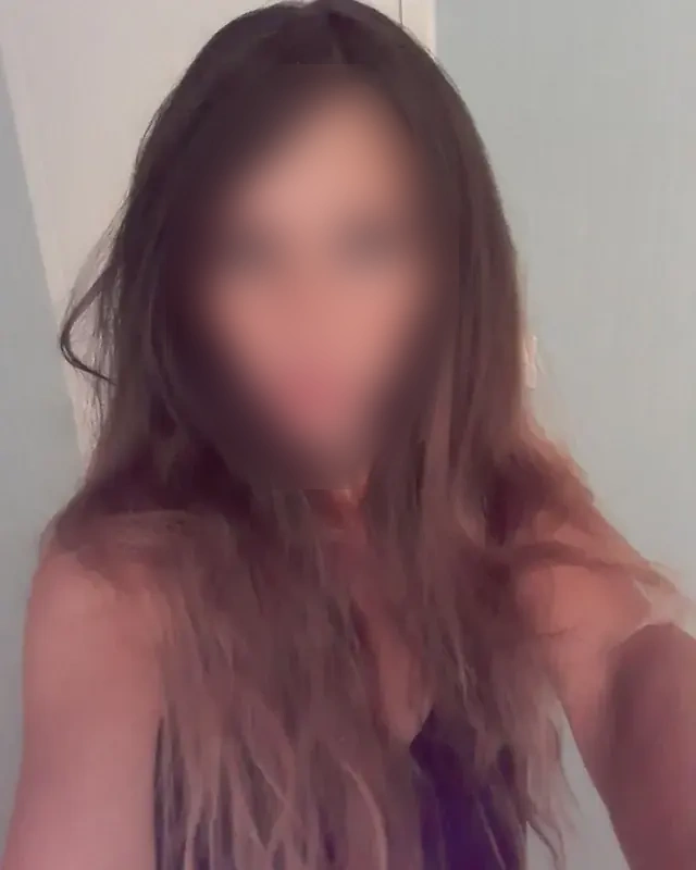 Claudia - Image 2