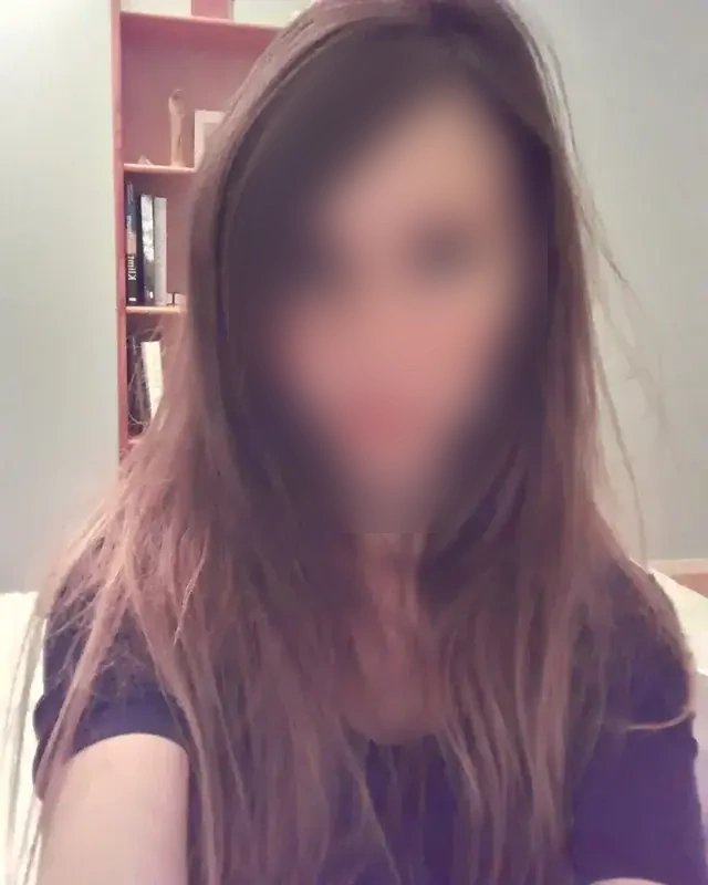 Claudia - Image 3